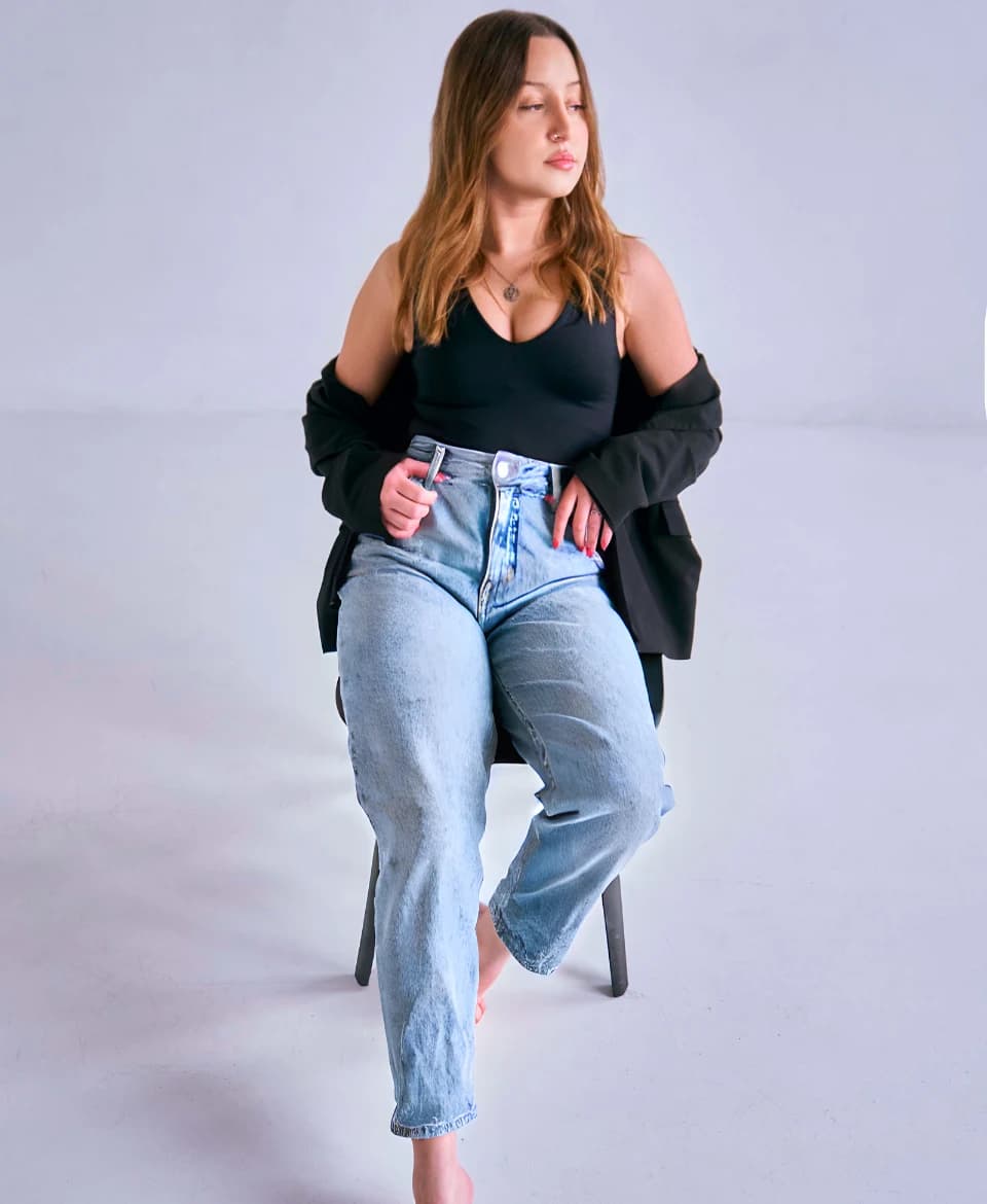 Women's Semi-Slim-Fit Jeans