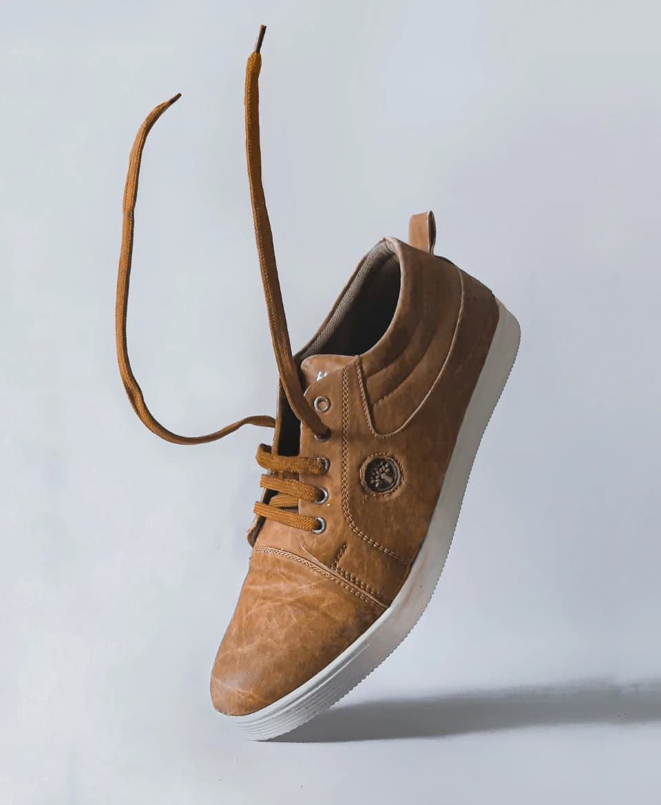 Men's Skater-Style Suede Sneakers